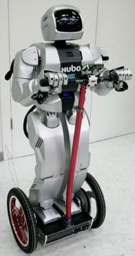 HUBO - pirmasis robotas, važinėjantis „Segway“