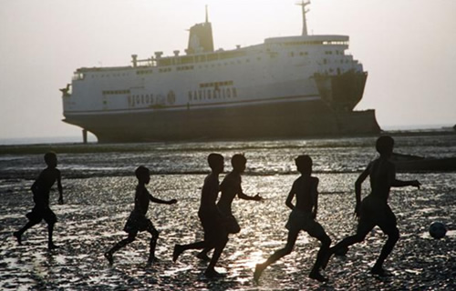 Nugalėtojo Jan Kostal nuotrauka buvo padaryta 2007 m. pavasarį, išvykos į laivų kapines, kurios yra Čitagonge, Bangladeše, metu