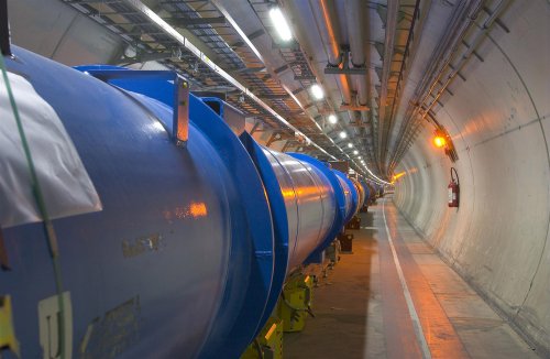 Didysis hadronų priešpriešinių srautų greitintuvas, Large Hadron Collider, LHC