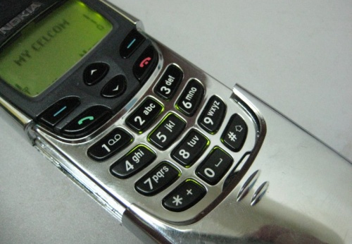 Nokia 8810