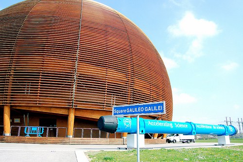 CERN pasistūmėta išgaunant daugiau antivandenilio atomų