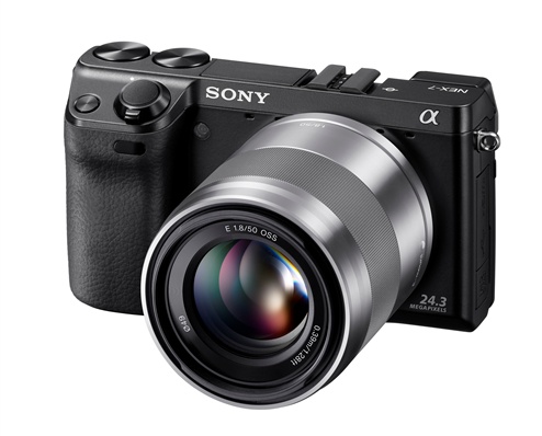 24,3 mln. taškų raiškos fotoaparatas „Sony NEX-7“ su keičiamais objektyvais