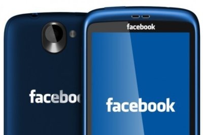 „Facebook“ išmanusis telefonas jau pakeliui