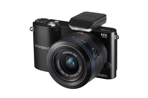 „Samsung“ pristatė išmaniųjų fotokamerų serijos modelius NX1000 ir NX210