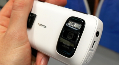 „Nokia“ planuoja išleisti plonesnius „PureView“ serijos telefonus