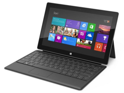 „Microsoft“ pristatė planšetinį kompiuterį „Surface“, kuriuo bandys nužudyti „iPad“