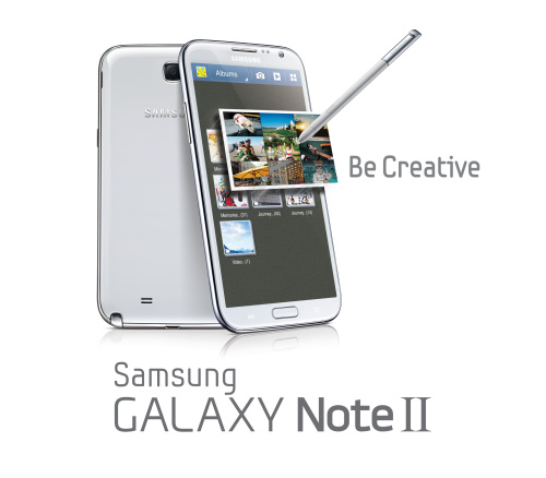 „Samsung“ pristatė išmanųjį telefoną „Galaxy Note II“