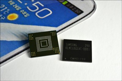 „Samsung“ pradeda gaminti 10 nm sparčiosios atminties mikroschemas