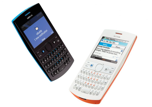 Naujuose „Nokia Asha 205“ ir „Nokia 206“ telefonuose – dalinimosi turiniu paslauga „Slam“