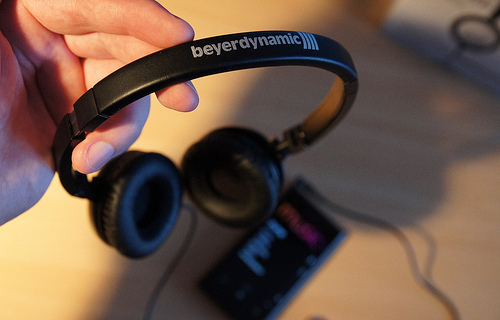 „Beyerdynamic DTX 501 p“ – ausinės mobiliems įrenginiams