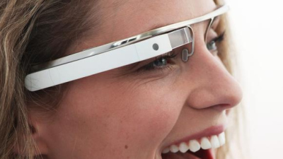 „Google Glass“ vairavimo metu: leisti ar drausti?