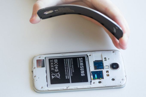 „Samsung Galaxy S4“: plastmasinis feraris