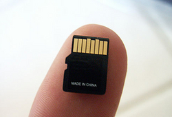 „Samsung“ nebegamins „microSD“ kortelių?