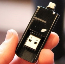 Pristatyta USB atmintinė išmaniajam telefonui