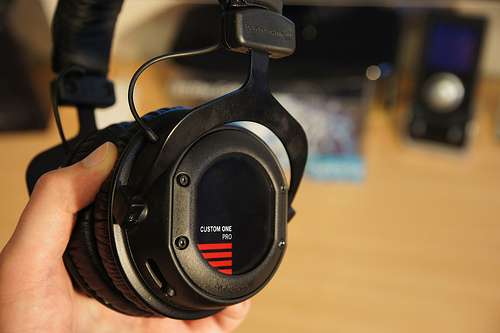 „Beyerdynamic Custom One Pro“ – madingiausios ausinės?