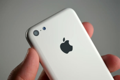 Analitikas: „iPhone 5C“ kainuos apie 300 dolerių ir galimai nepalaikys „Siri“