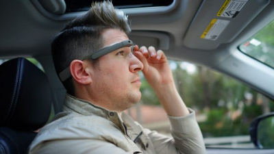 „Mercedes“ ketina integruoti „Google Glass“ į savo automobilius