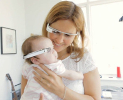 „Google Glass“ išmanieji akiniai gali kainuoti apie 300 JAV dolerių