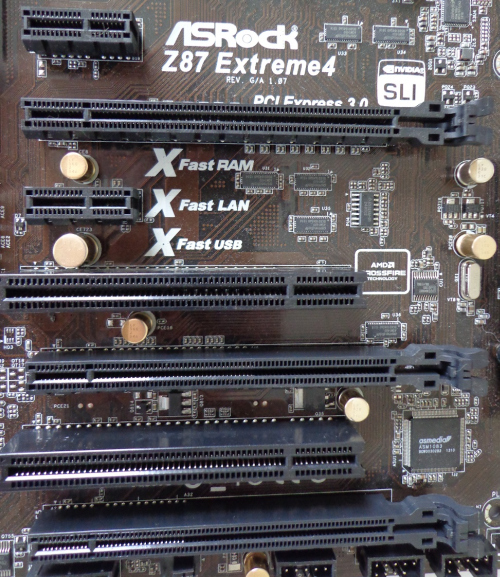 „AsRock Z87 Extreme 4“ pagrindinės plokštės apžvalga