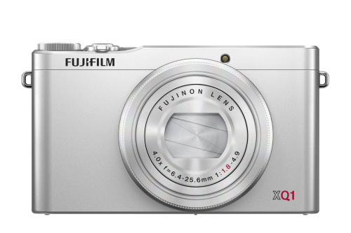 „Fujifilm“ pristato naują aukščiausios klasės fotoaparatą – „Fujifilm XQ1“