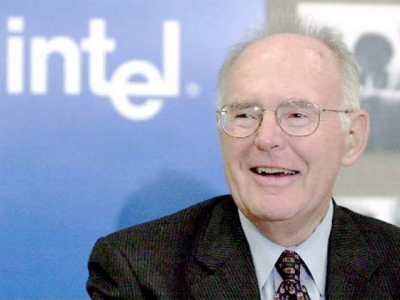 „Intel“ tiki, kad EUV litografija išsaugos Mūro dėsnį