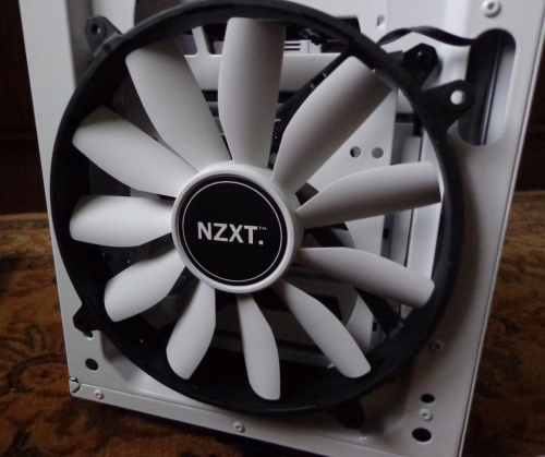 Tiesiog gražiausias korpusas pasaulyje – „NZXT Phantom 530“ apžvalga