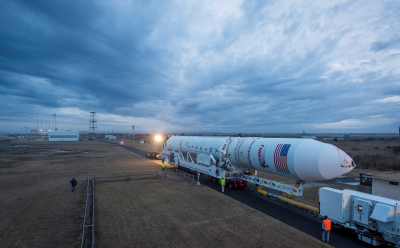 Lietuviškus palydovus į kosmosą pakelsianti raketa – jau paleidimo aikštelėje