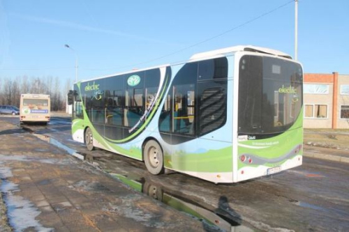 Panevėžio gatvėse – lietuviškas ir tik elektra varomas autobusas