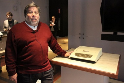 Steve'as Wozniakas surengs loteriją ir padovanos kompiuterį „Apple II“