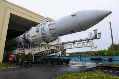 Rusija ruošiasi naujiems kosmoso užkariavimams – raketa „Angara“ paruošta skrydžiui