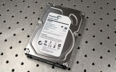 „Seagate“ skelbiasi pardavusi 10 mln. hibridinių kietų diskų