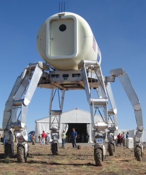 Lietuvių kilmės mokslininko kuriamą robotą NASA siųs tirti Saturno palydovą