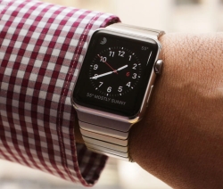 „Consumer Reports“ atliko „Apple Watch“ testą: braižė, skandino, matavo