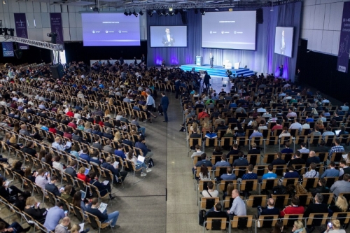 Analogų Baltijos šalyse neturinčios konferencijos LOGIN 2015 apžvalga