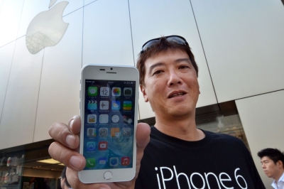 Japonijos gamintojai nori perimti „iPhone“ gamybą į savo rankas