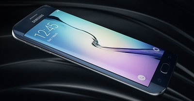 „Samsung“ ruošia naują „Galaxy S6 Edge“ versiją su 5,7 colių ekranu