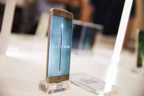 „Samsung Galaxy S6 edge+“ – galingas ir funkcionalus telefonas su 14,5 cm įstrižainės ekranu