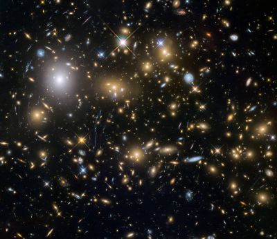 „Hubble“ užfiksavo 12 milijardų metų senumo vaizdą