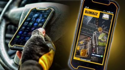 Elektrinių įrankių gamintojas „DeWALT“ sukūrė išmanųjį telefoną