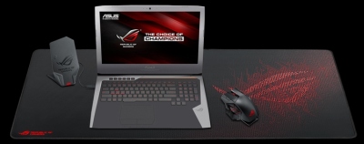 ASUS pristatė beveik metro pločio kilimėlį pelei