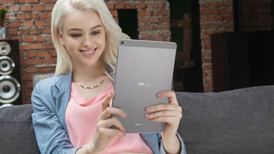 Planšetę „Asus ZenPad Z10“ su 9,7“ QXGA ekranu ir 3 GB RAM įvertino 330 dolerių