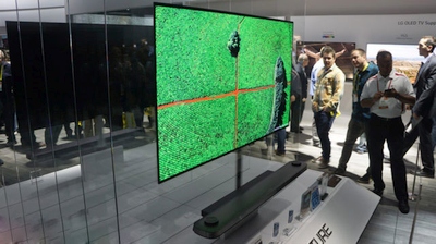 Paskelbta neįtikėtinai plonų televizorių „LG Signature 4K OLED W“ kaina