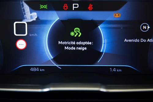 Automobilių elektroninės saugumo sistemos: ką jos daro?