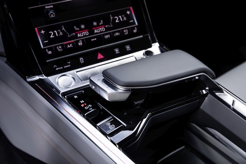   Audi unveiled Audi e-tron interior appearance of the electric vehicle.The title = 