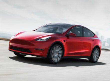 „Model Y“ – „Tesla“ svajonė, virstanti galvos skausmu. Gamintojo nuotrauka.