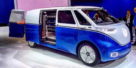 „Volkswagen“ netrukus išleis elektrinį autobusiuką: nustebins nedidele kaina