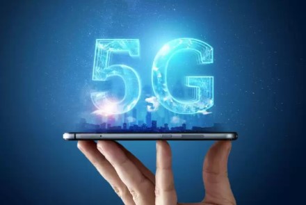 Telefonų rinka keičiasi: 5G jau dabar koreguoja nusistovėjusią tvarką