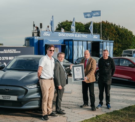 Elektrinis „Ford Mustang Mach-E“ pakėlė kartelę visiems elektromobiliams