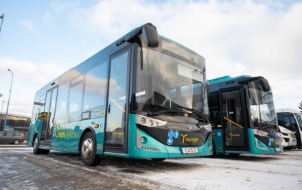 Kelių Lietuvos miestų viešojo transporto parką atnaujins 16 elektrinių autobusų