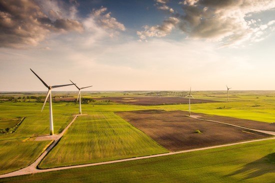 Vėjo energetikos sektoriui gresia nauji iššūkiai: jėgainės brango trečdaliu, trūkinėja logistikos grandinė